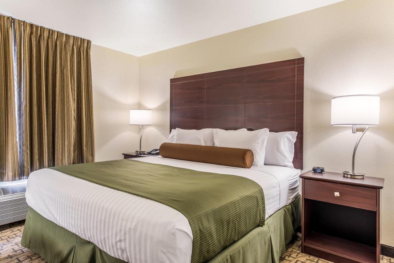 Cobblestone Hotel & Suites - Hutchinson Eksteriør billede