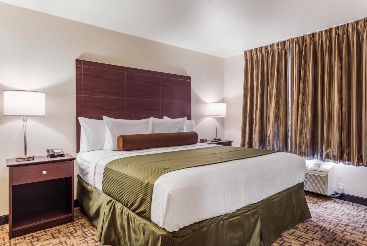 Cobblestone Hotel & Suites - Hutchinson Eksteriør billede